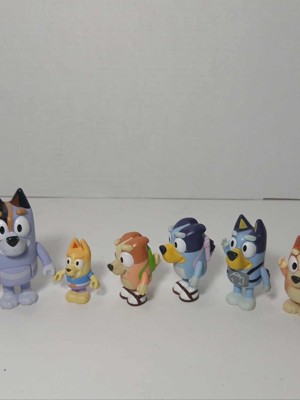 Bluey and Friends Bartle Bee Bumblebee & Uncle Stripe Heeler Rare Lot